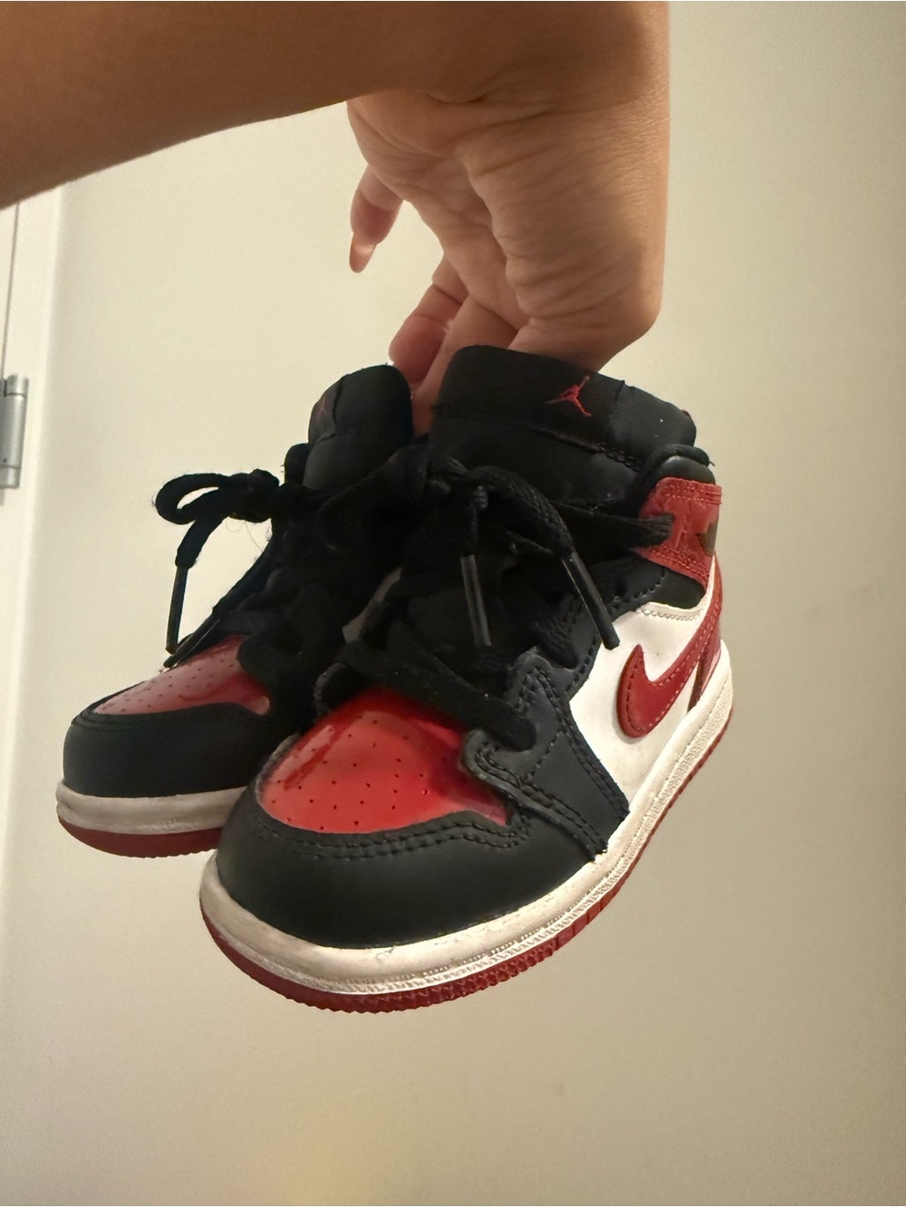 Jordan Toddler 1’s - High-Top Sneakers in Black/Red/White